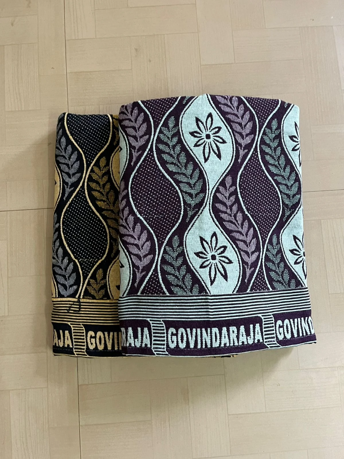 PerfectLoomz Govindaraja bedsheet design 2: product photo thumbnail. Tap to open full screen and zoom.
